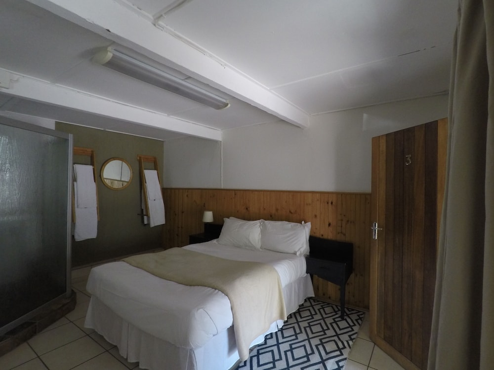 Selborne Bed And Breakfast 16/50