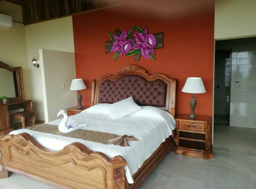 Arenal Lodge 21/73