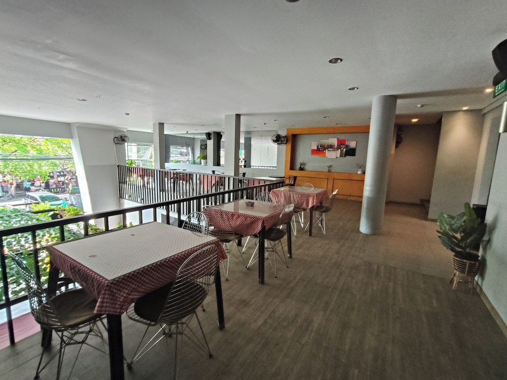 Loft Legian 52/56