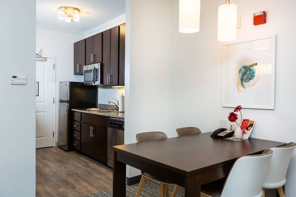 TOWNEPLACE SUITES BOWLING GREEN 36/44