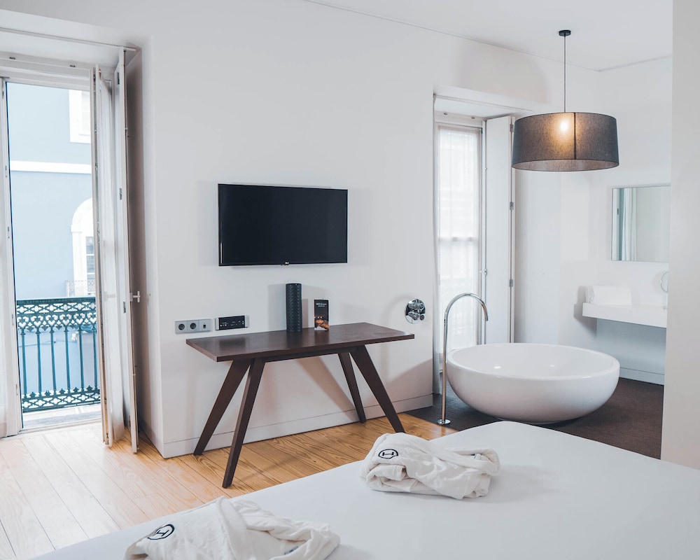Inspira, Suite, Double Bed, Sofa، Inspira Liberdade Boutique Hotel 6/10