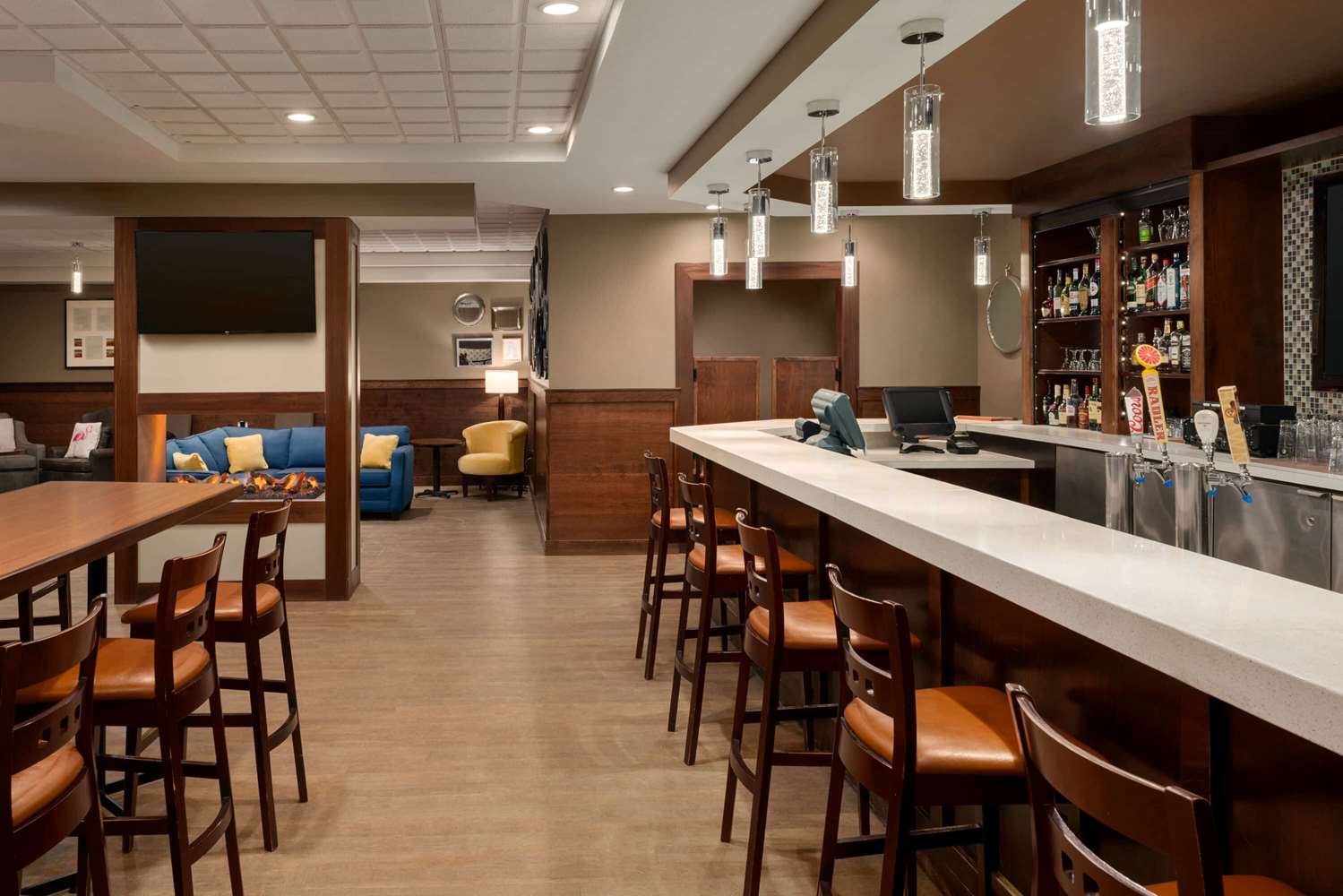 restaurant cafeteria