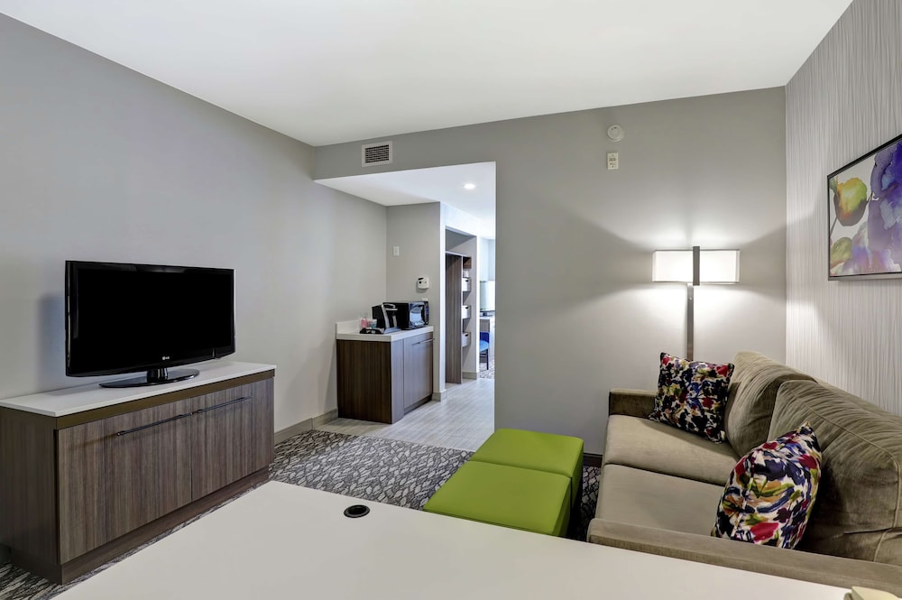 Hilton Garden Inn Toronto/Ajax 37/62
