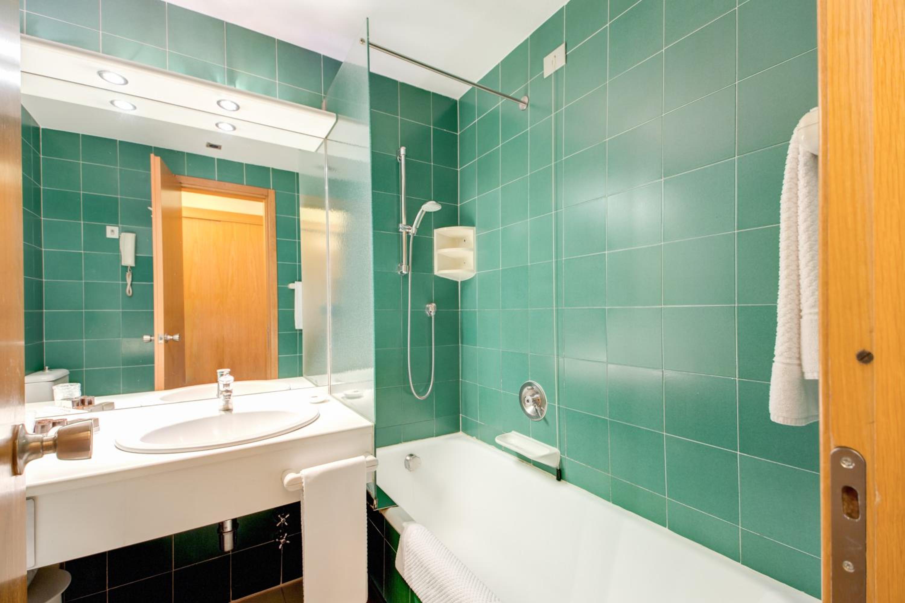 غرفة بسرير كينج، Hotel Galileo 6/8