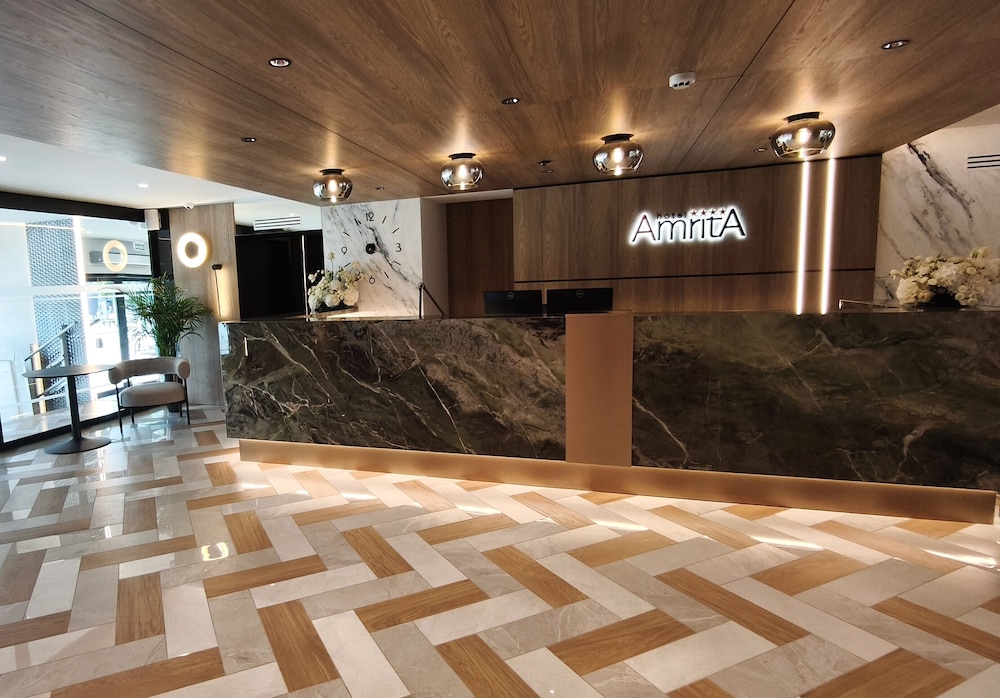 Amrita Hotel 3/67