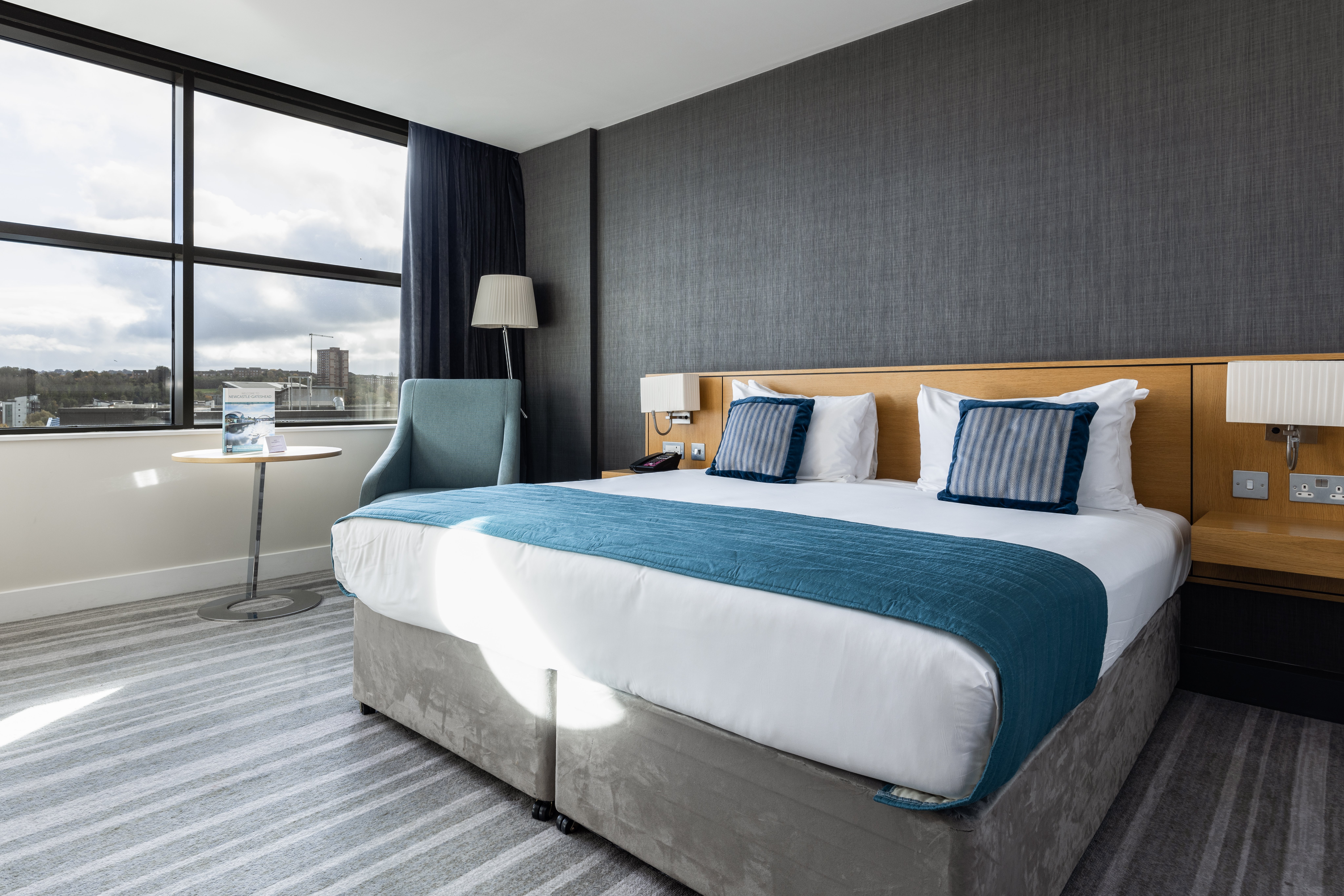 CROWNE PLAZA NEWCASTLE - STEPHENSON QUARTER 30/74
