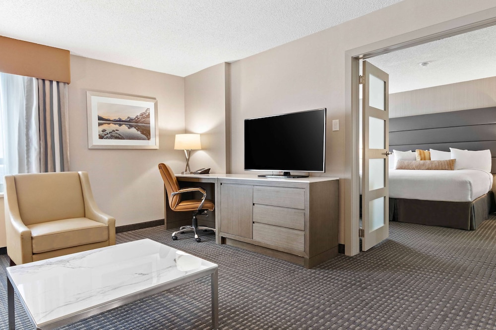 Best Western Premier Calgary Plaza Hotel and Conference Centre 25/65