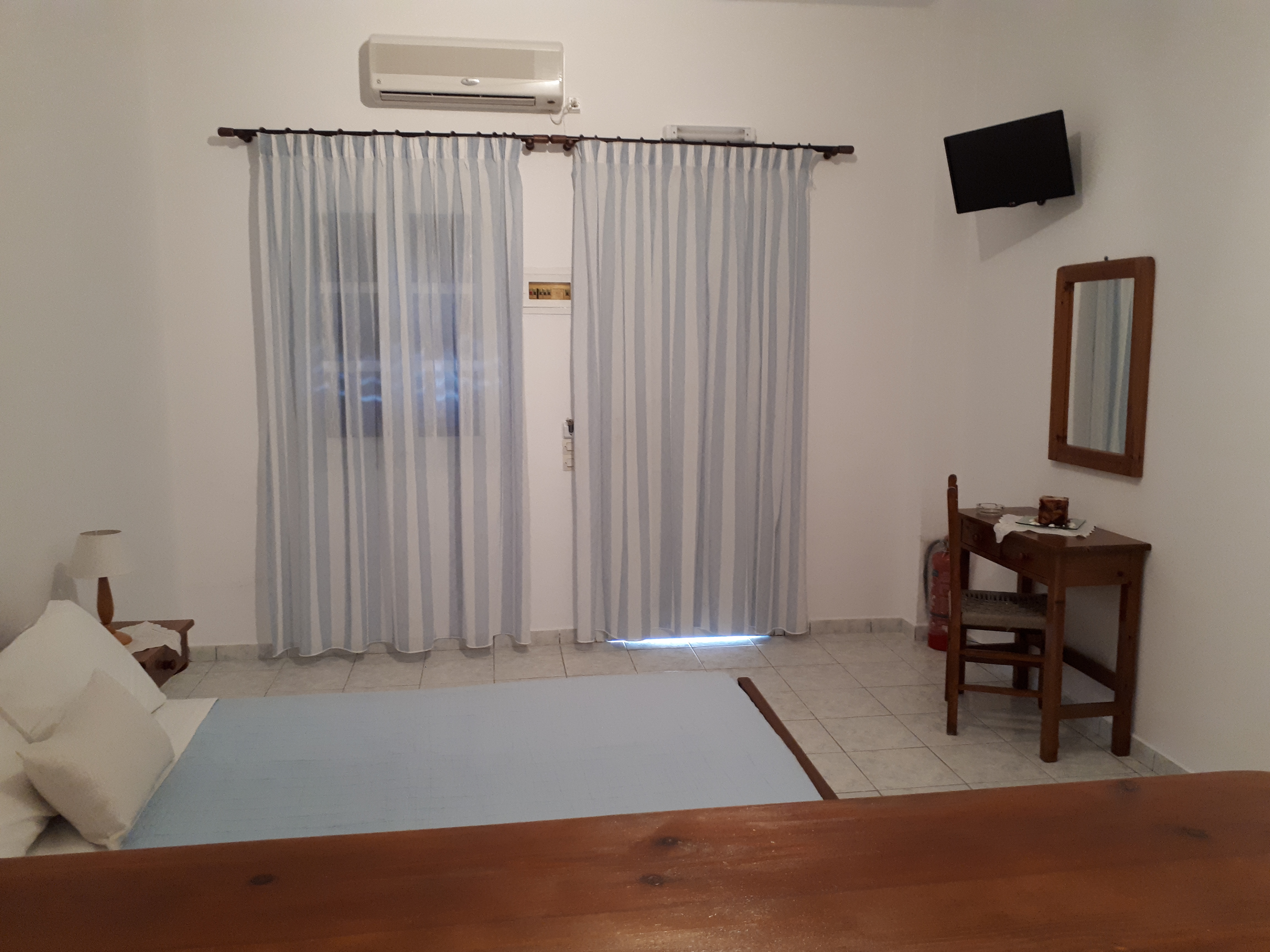 Paradisos Oia 20/36