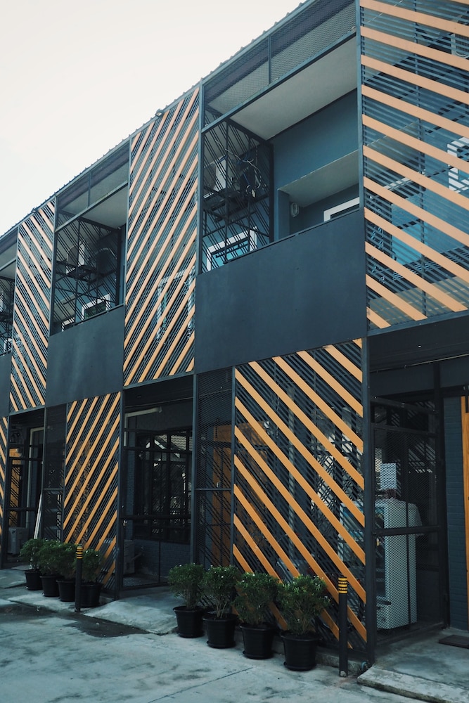 Indiego Space 2/51