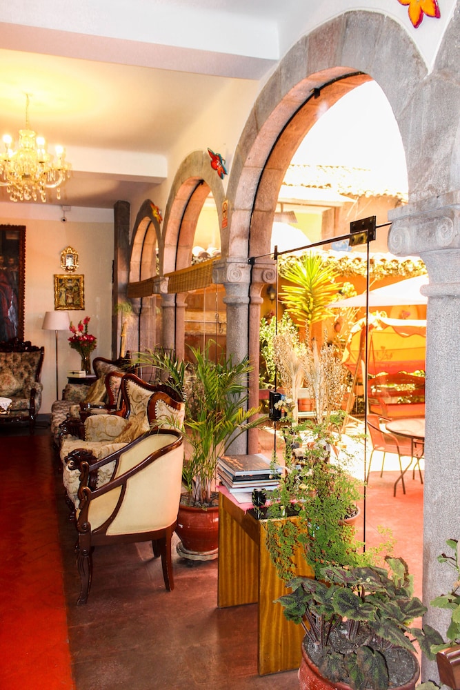 Fuente de Agua Cusco Hotel 64/72