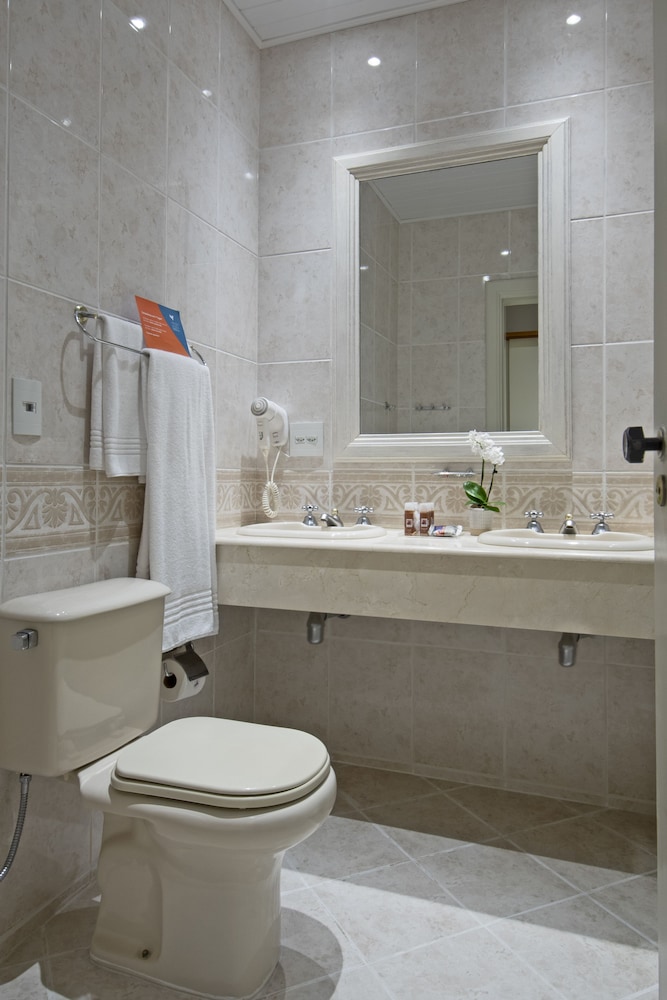 Villagio Embu Resort & Convention 50/50