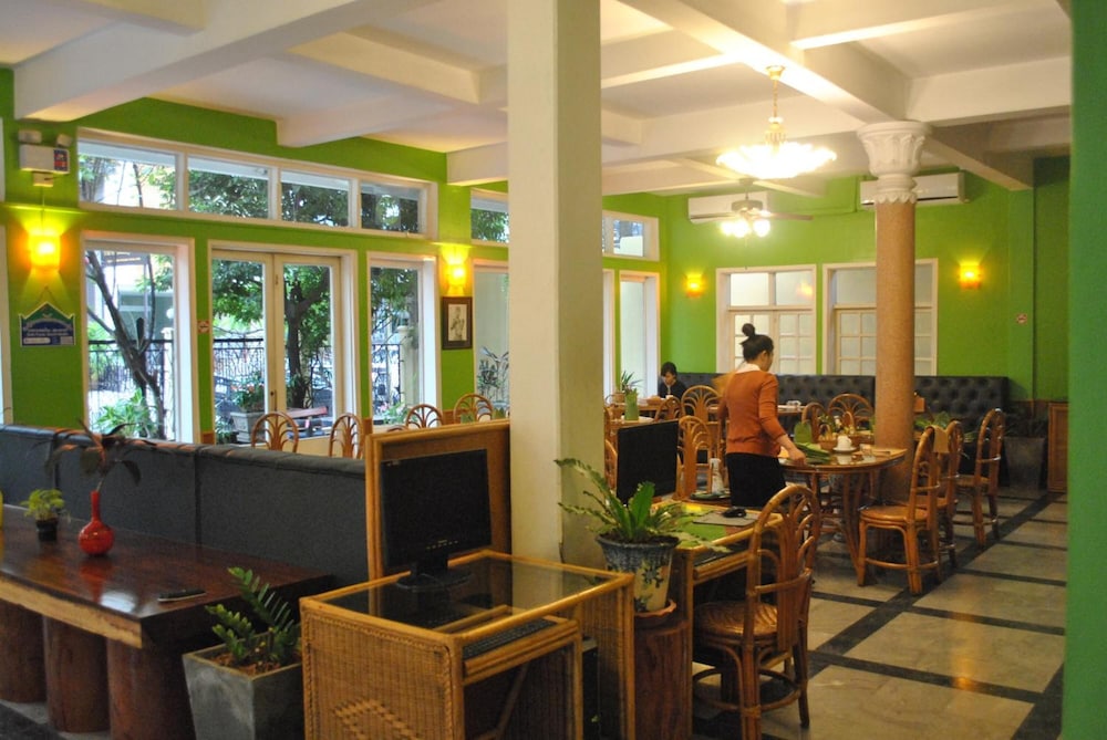 Smile Inn Hotel 43/62