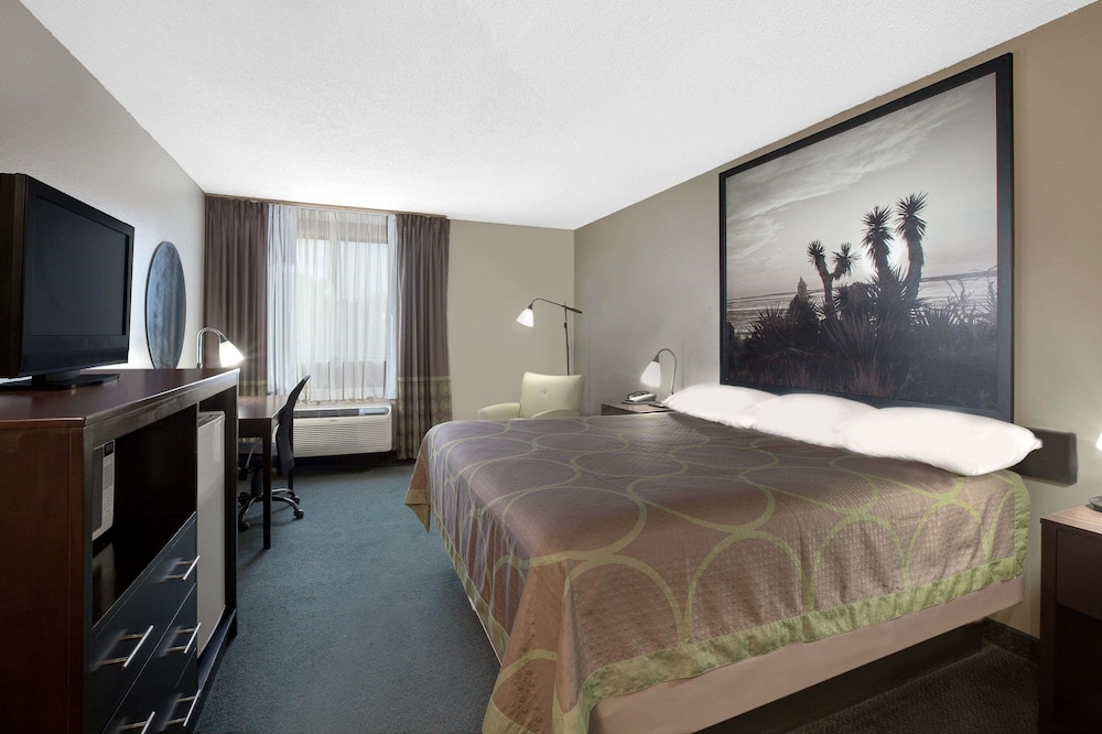Super 8 By Wyndham Victoria/North/Mall Area 14/35