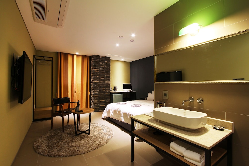 SR Design Hotel 38/60