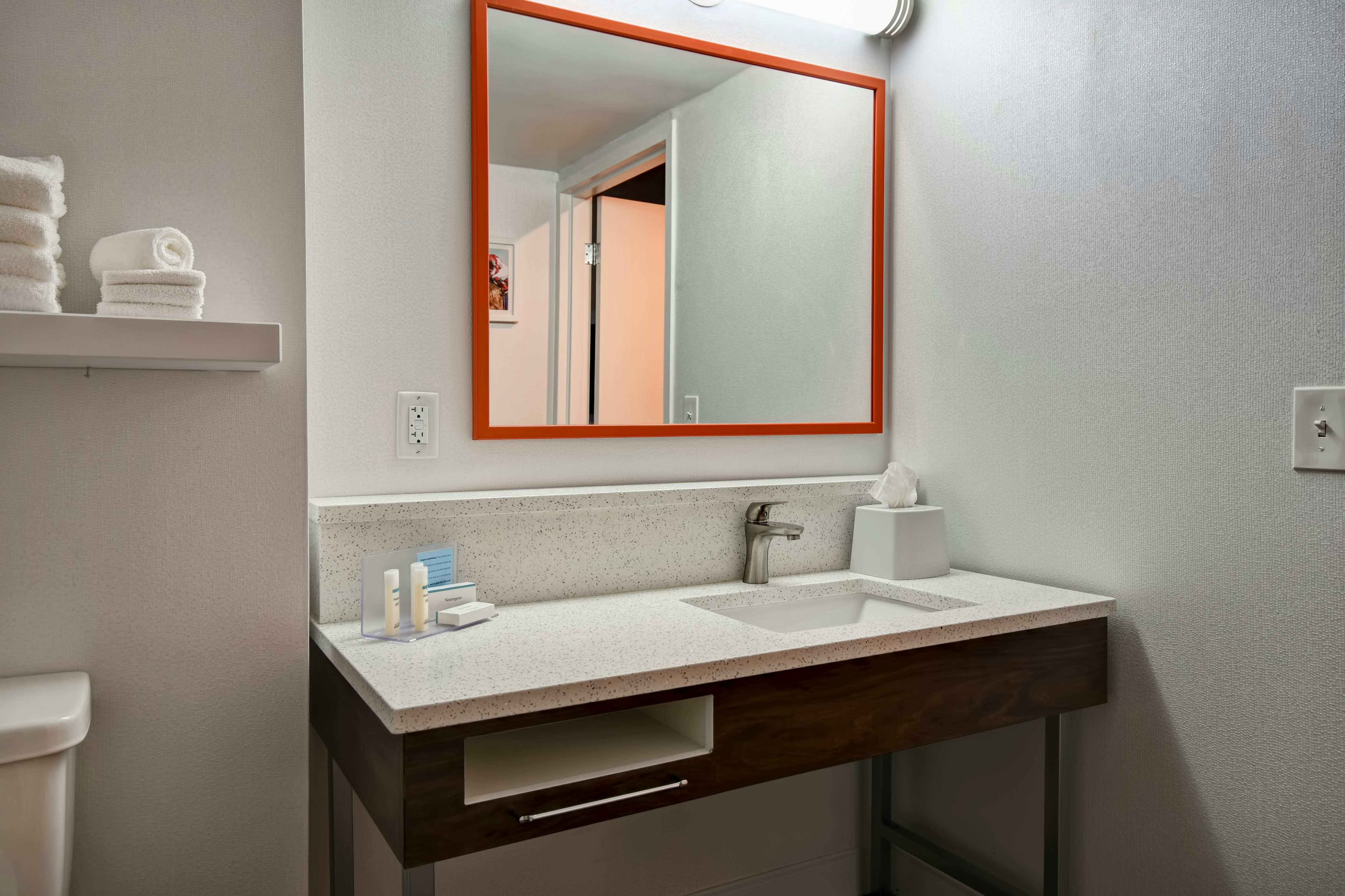 غرفة قياسية بسرير كوين، Hampton Inn I-75 Lexington Hamburg Area 4/4