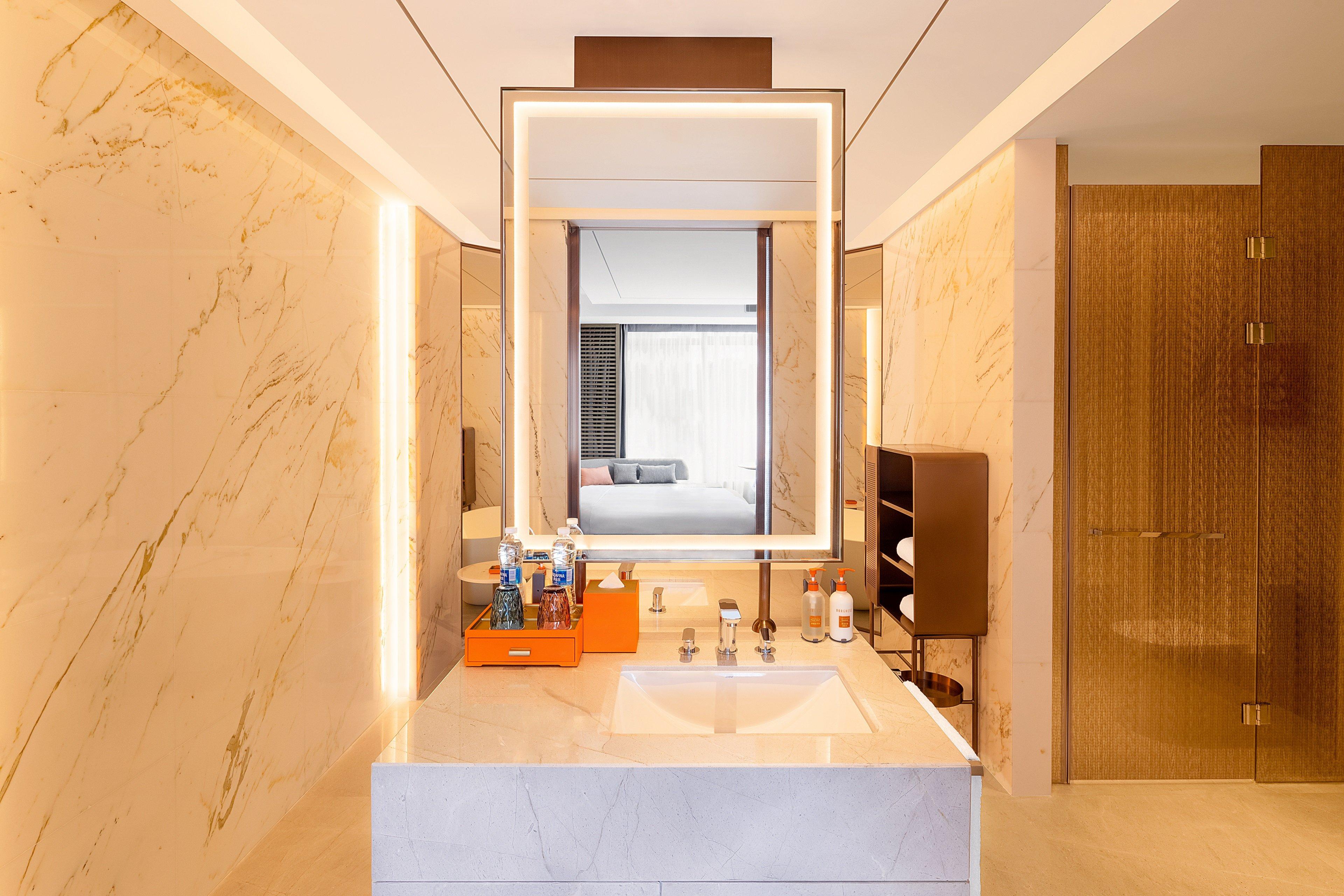 1 Bedroom, Suite, Crowne Plaza Qingdao Jinshui 5/5