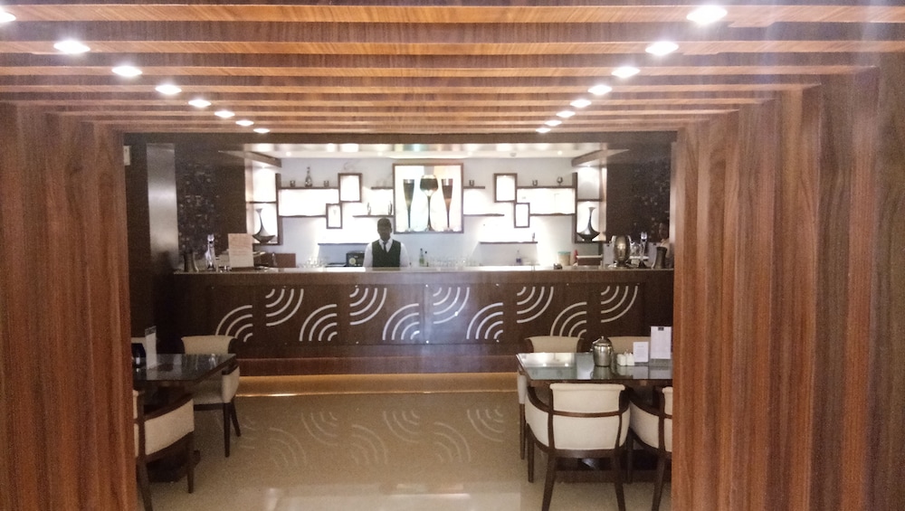 Hotel Karthika Park 2/35