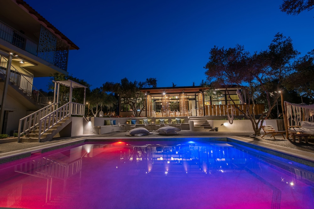 Elies 33 Bio Retreat - Adults Only 10/25