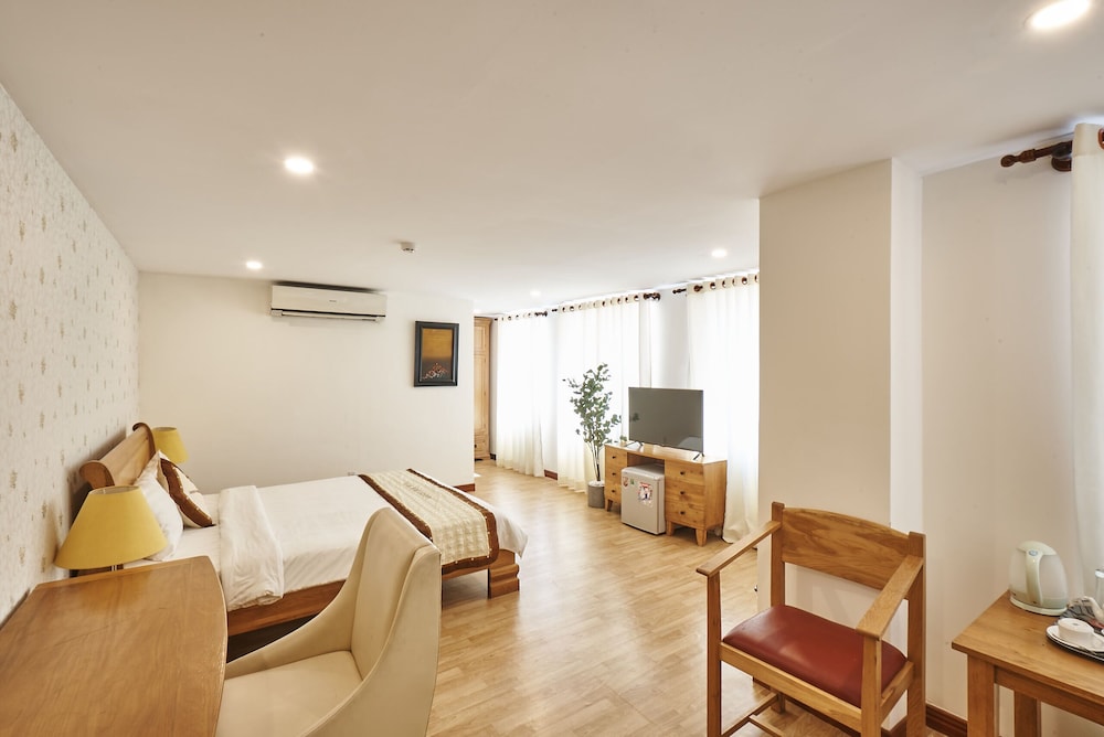 Saigon Apos S Book Hotel 42/56