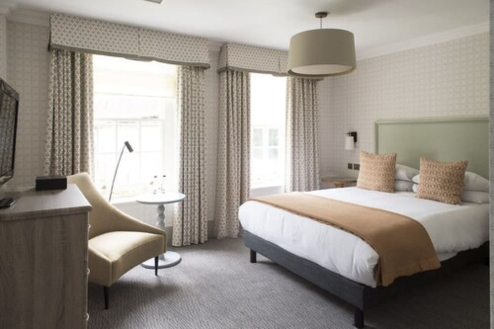 Vintage, King Bed, Garden View