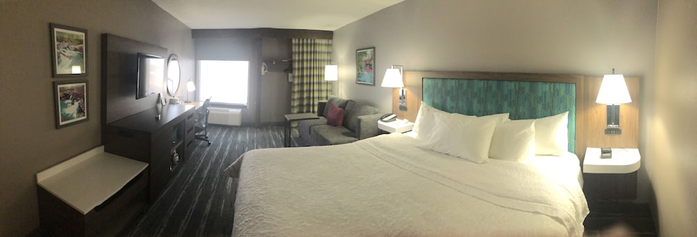 Hampton Inn Bentonville-Rogers 19/50