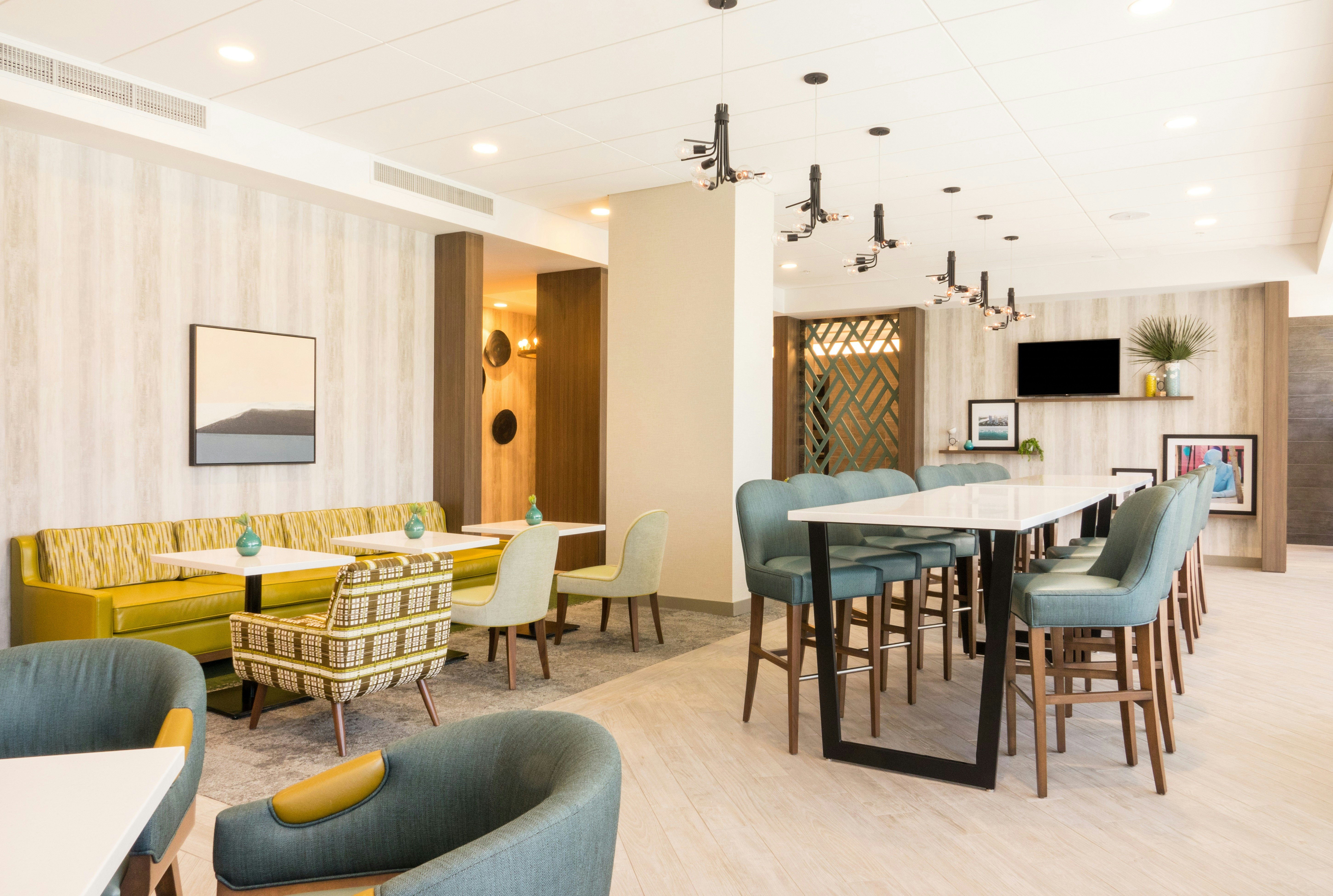 Hampton Inn & Suites Miami Wynwood Design District 27/45