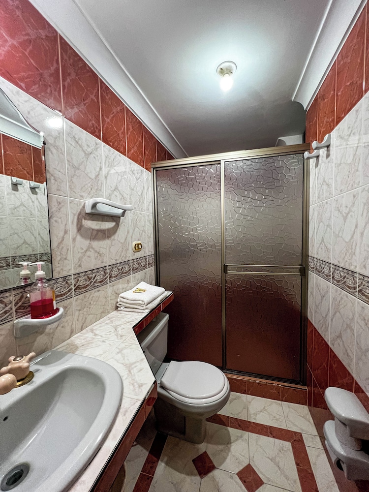 Gran Hotel Cali 48/50