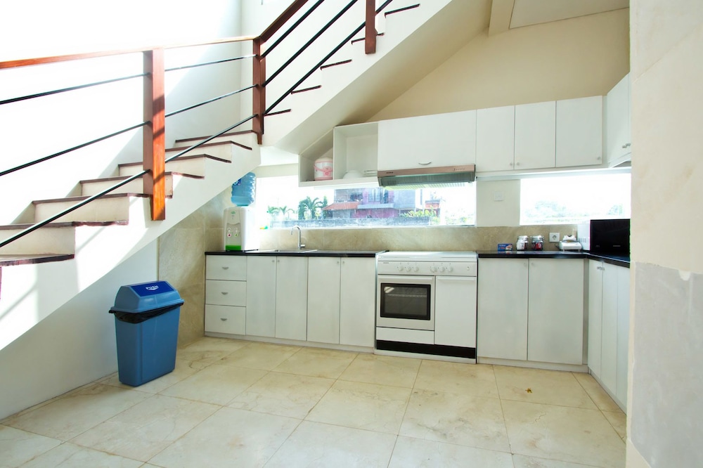 Apple Villa And Apartment 10/50