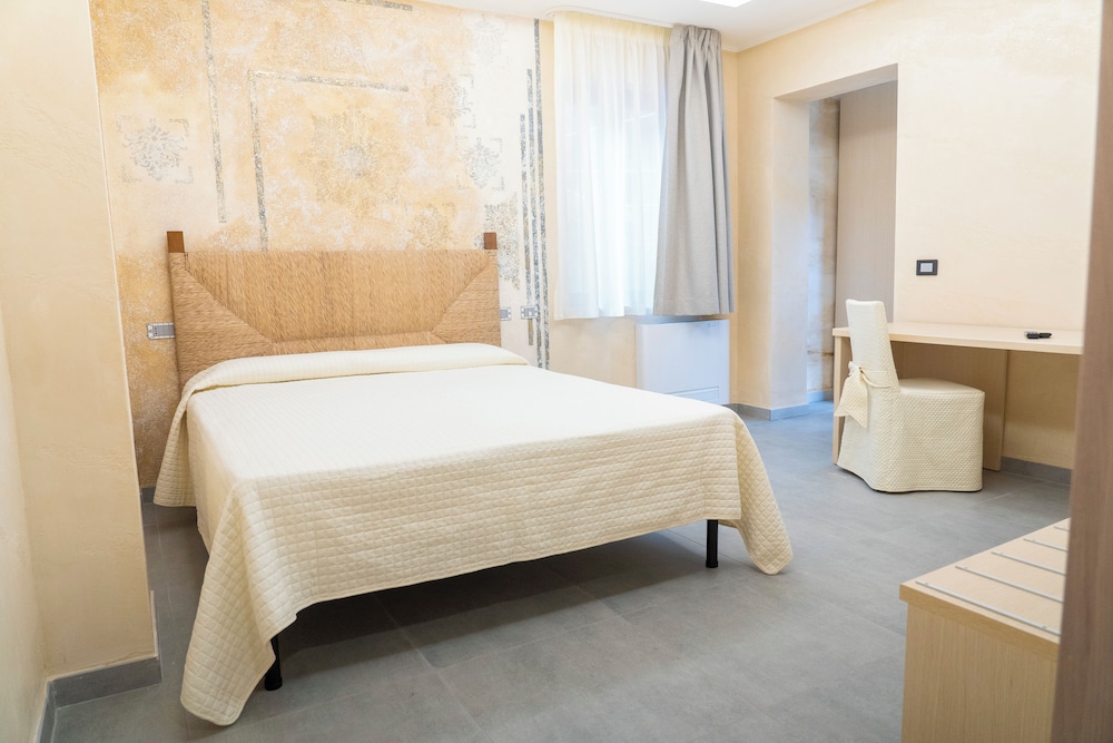 ALBERGO DELLA POSTA 21/53