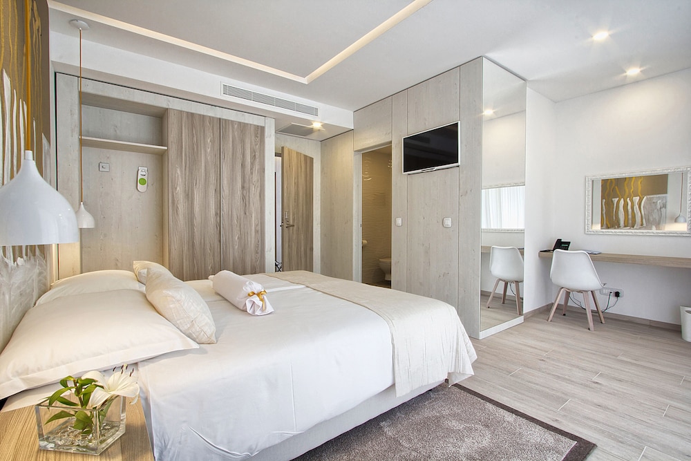 Hotel Cavtat 10/68