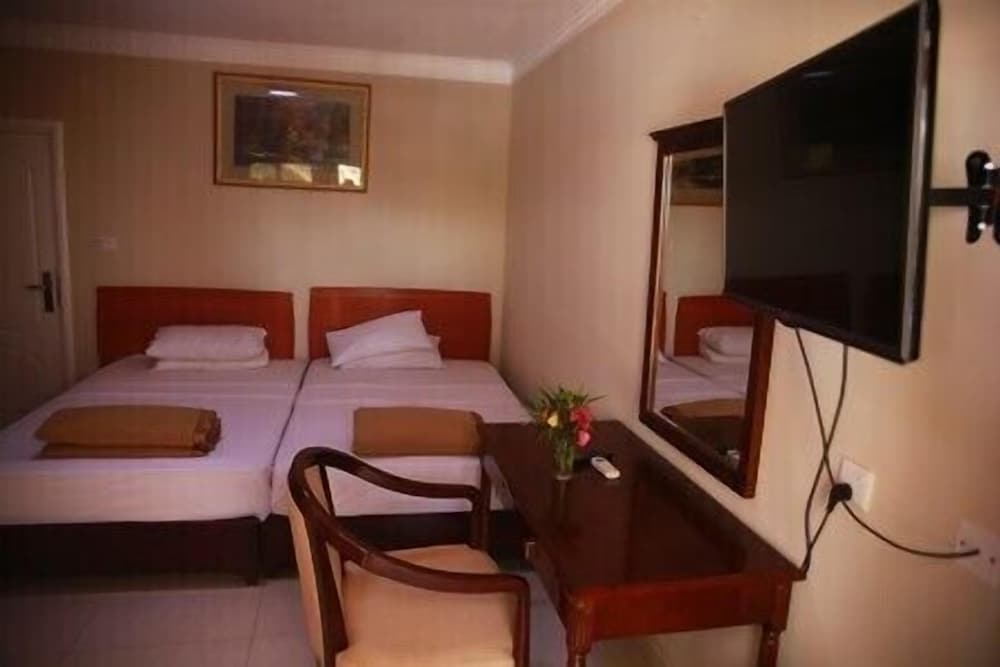 Mansea Beach Hotel 31/65