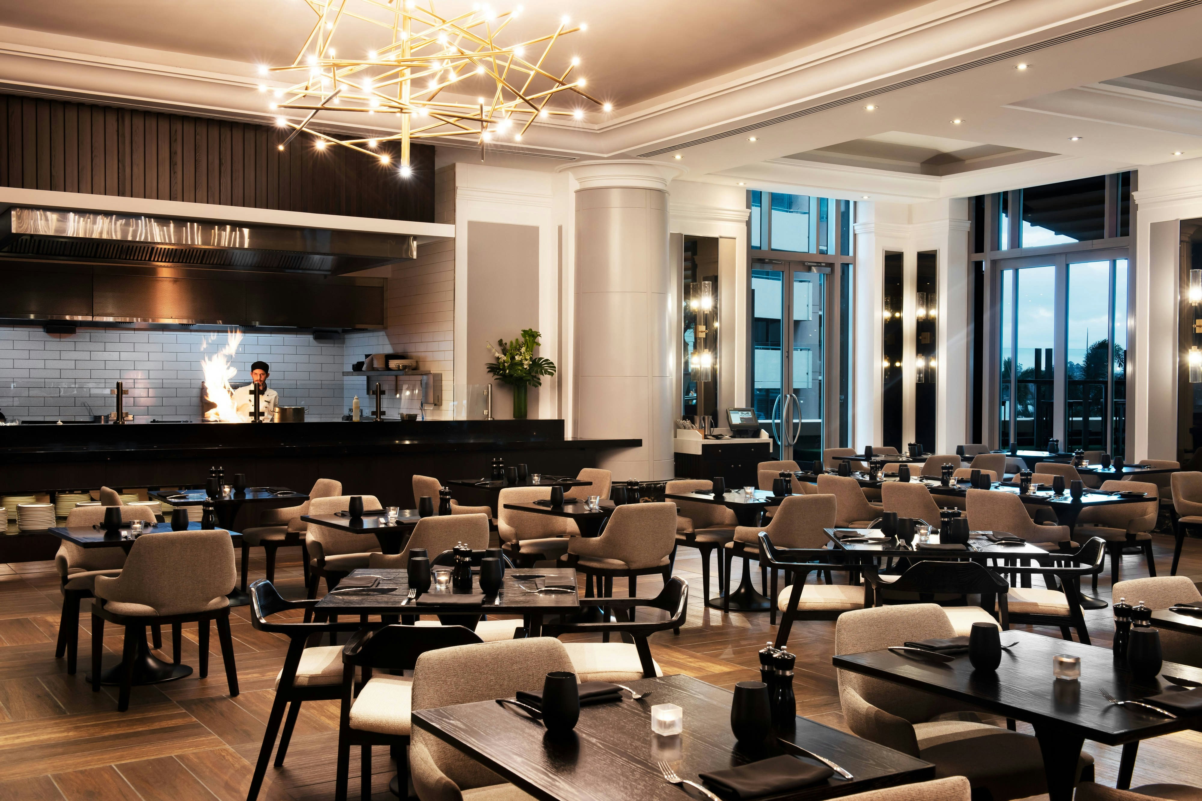 BRISBANE MARRIOTT HOTEL 36/57