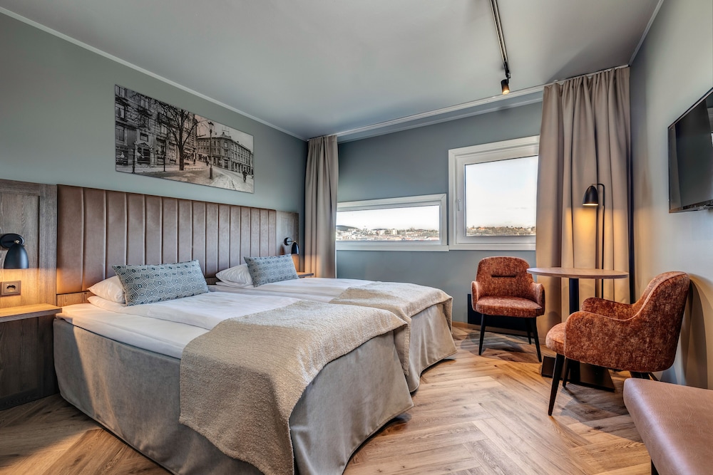 SUPERIOR, TWIN BEDS