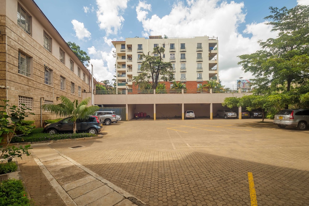 Taarifa Suites 43/50