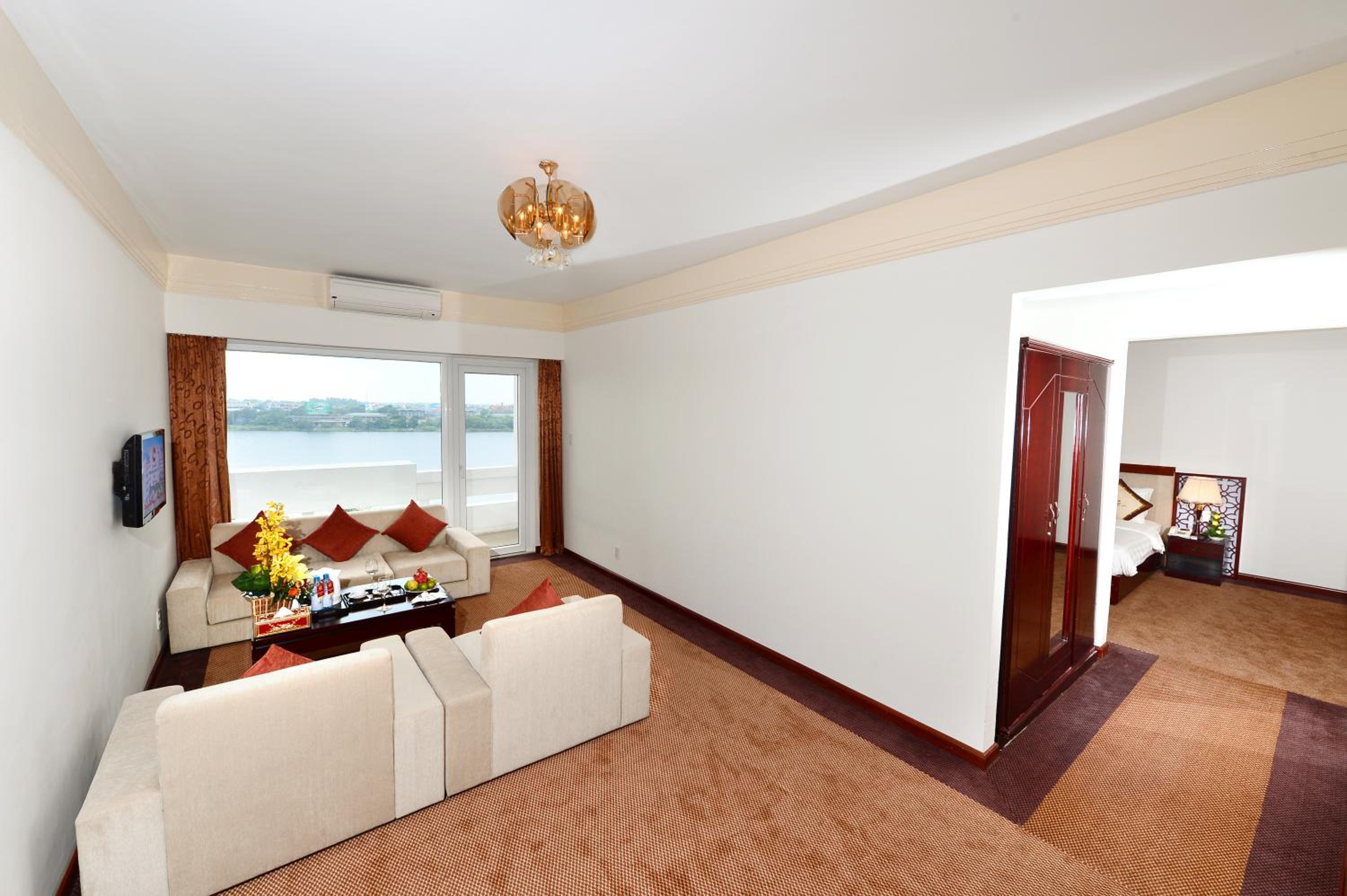 Suite River View