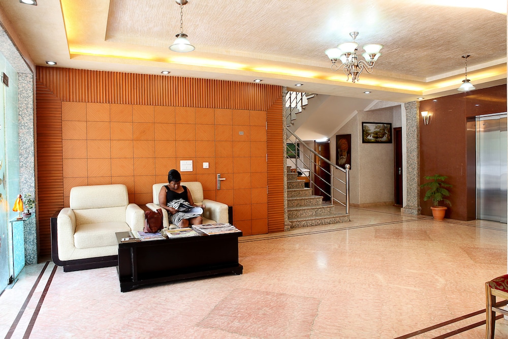Indira International Inn 33/41