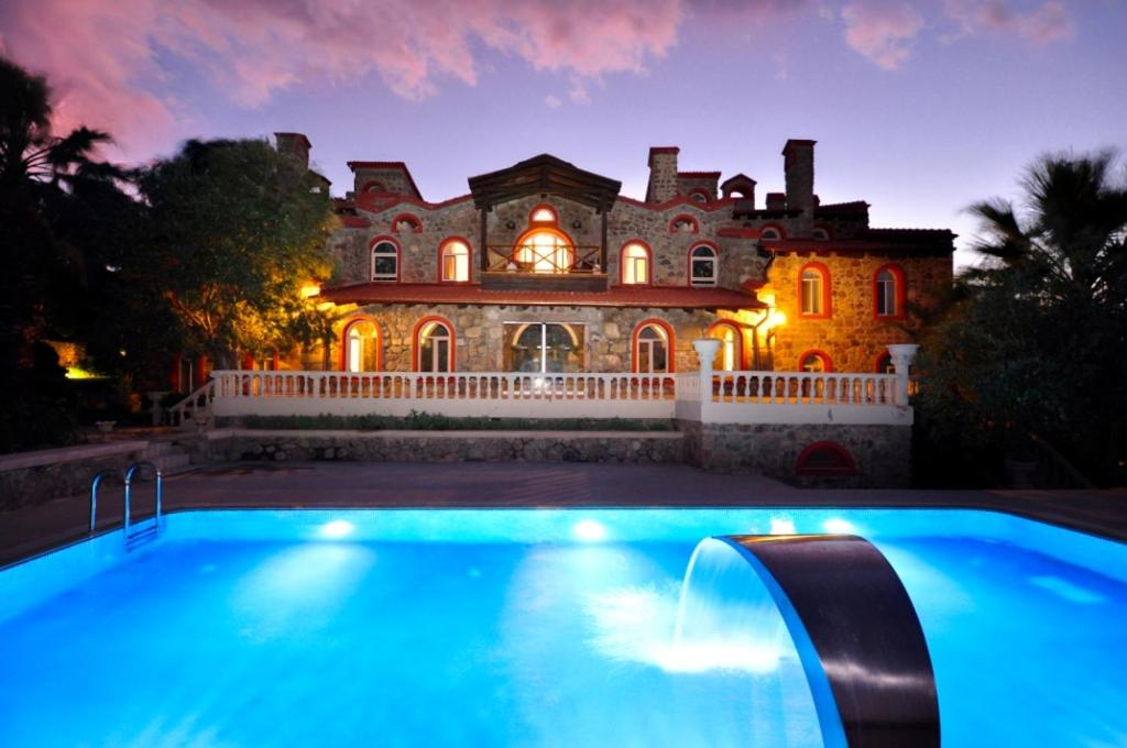 Kalem Adasi & Oliviera Resort Hotel 2/61