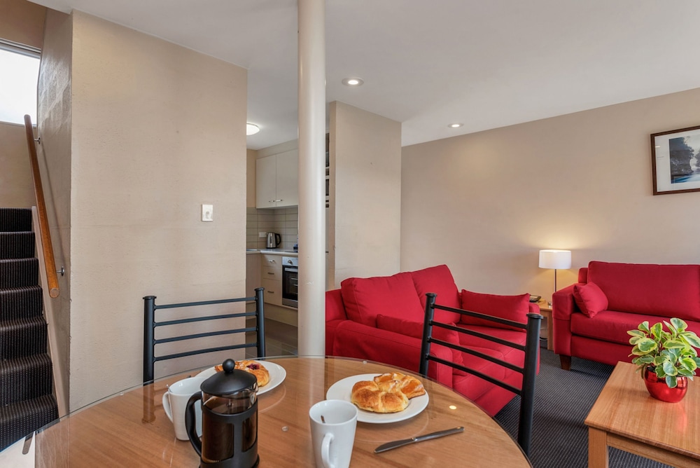 BAY VIEW VILLAS 49/64