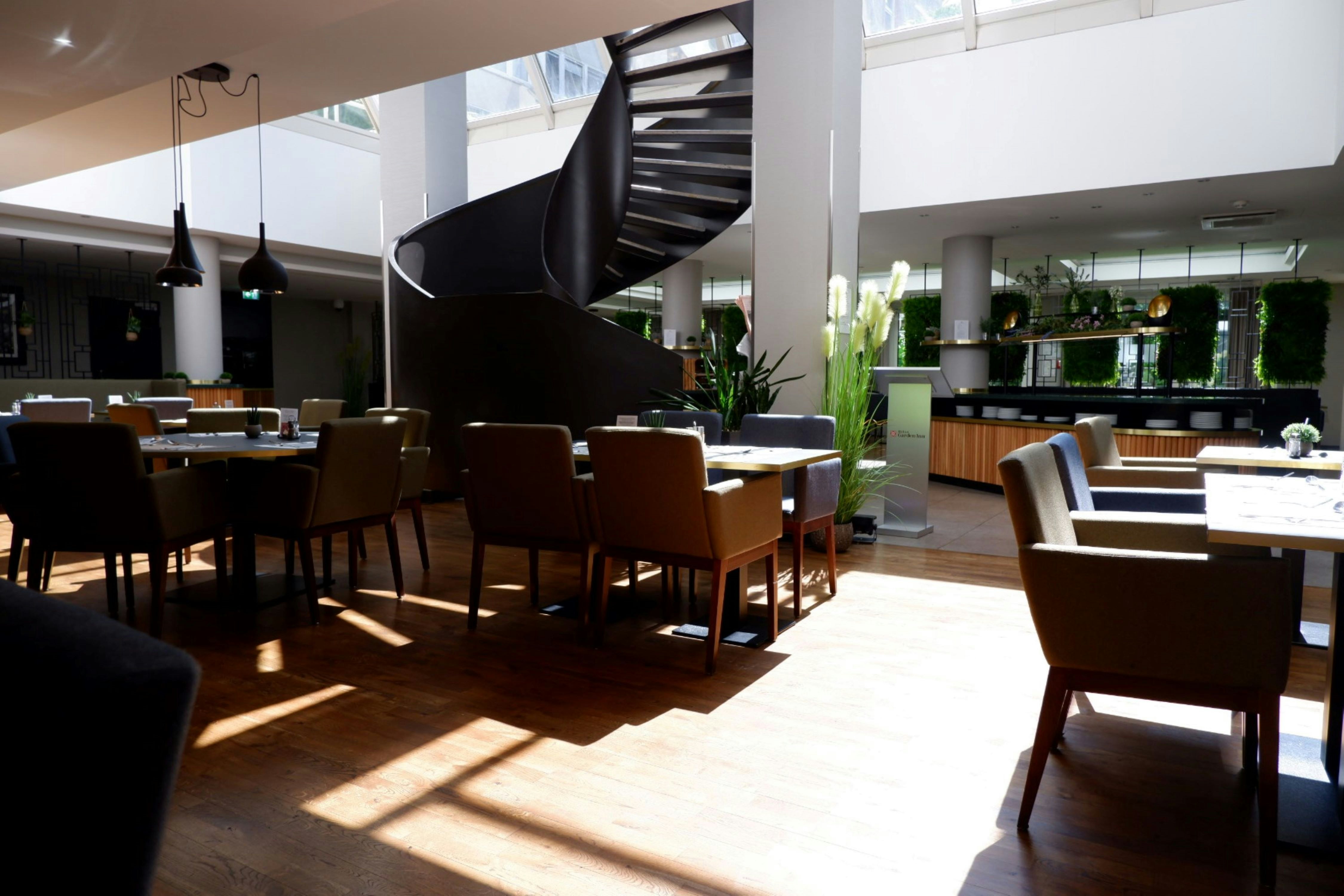 HILTON GARDEN INN FRANKFURT CITY CENTRE 35/56