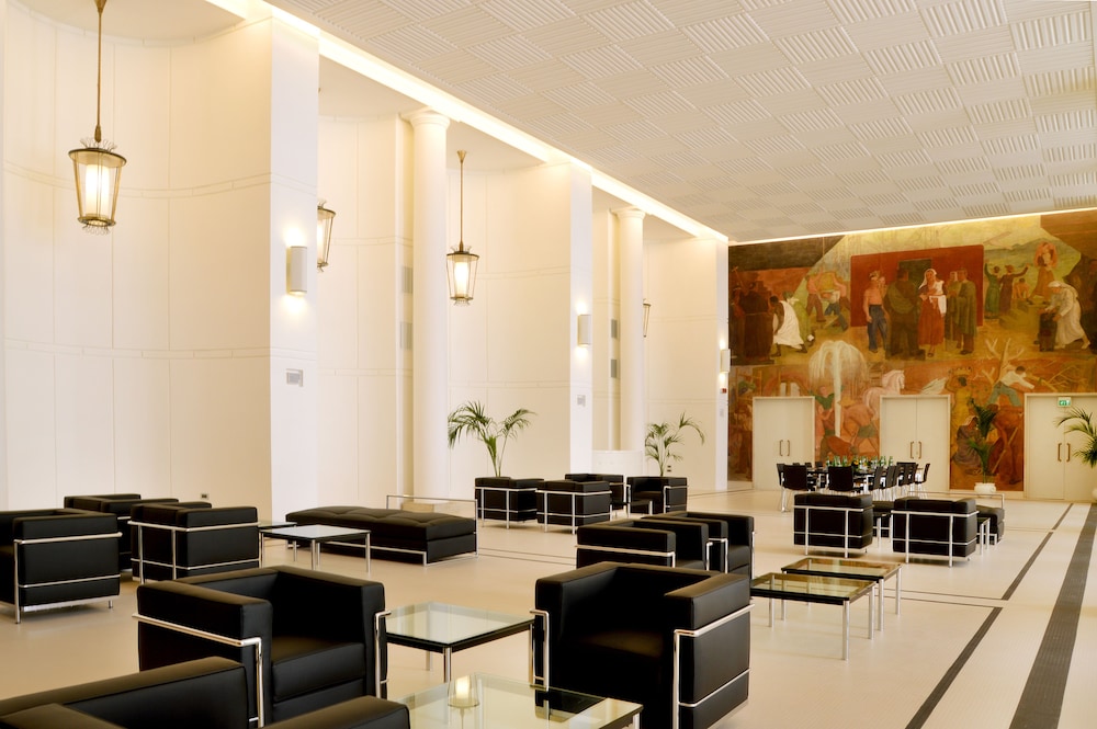 Hotel Palazzo Esedra 32/44