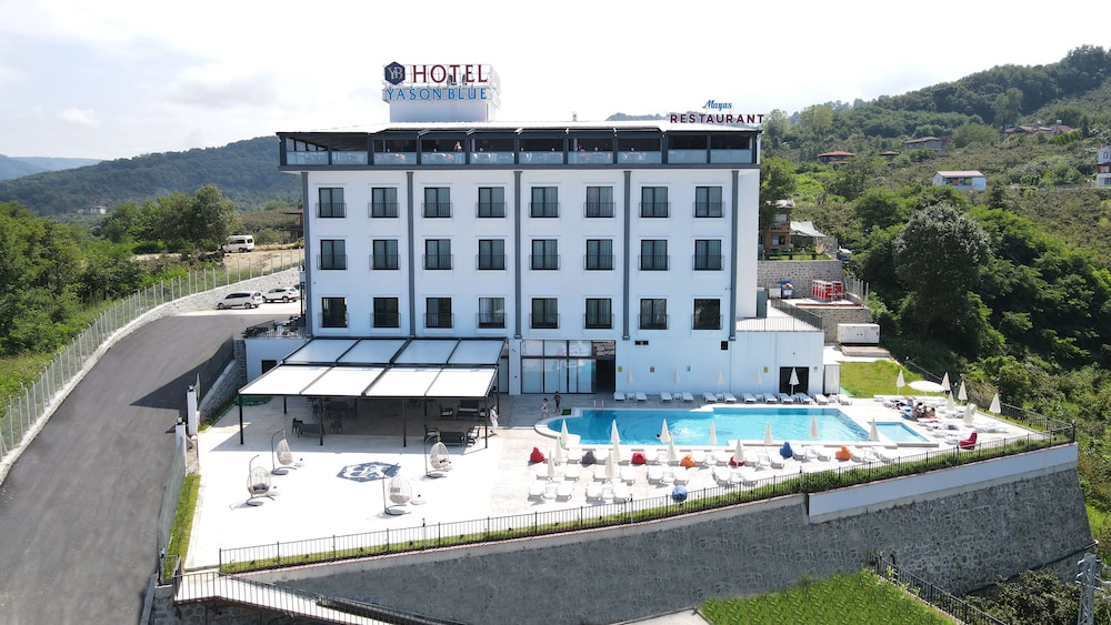 Yason Blue Hotel 2/22