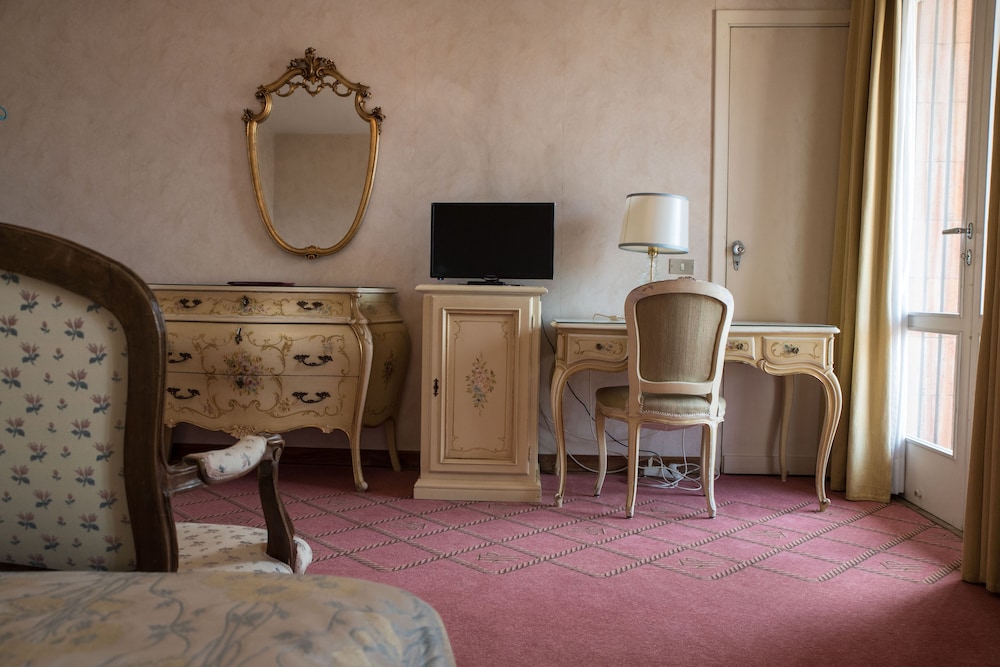 Grand Hotel Tamerici E Principe 46/56