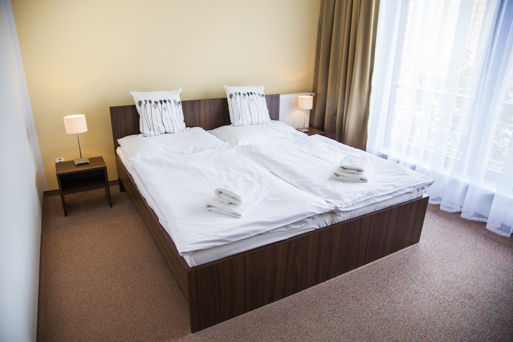Hotel Eminent 13/45