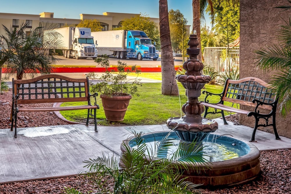 Travelers Inn 9/48
