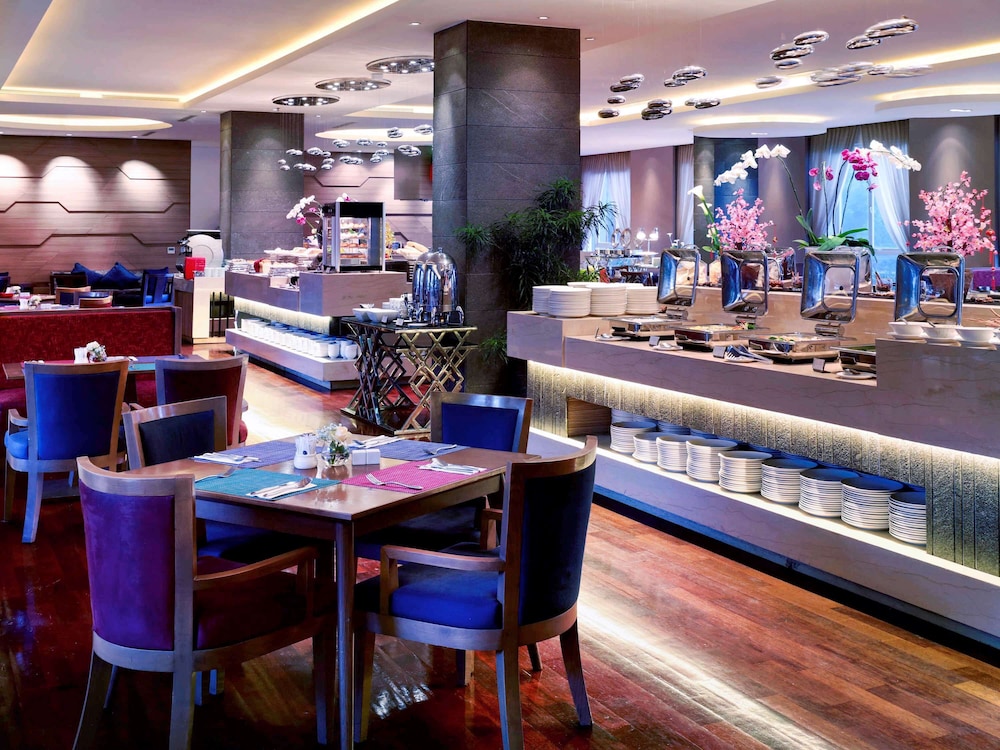Grand Mercure Bandung Setiabudi 55/71