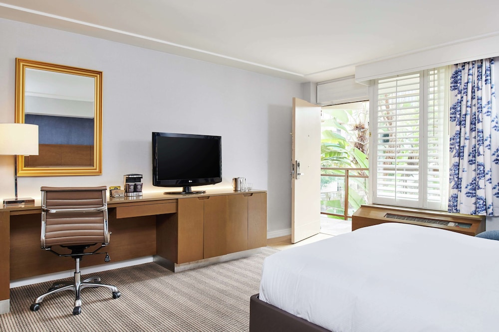 Doubletree By Hilton Torrance South Bay 22/37