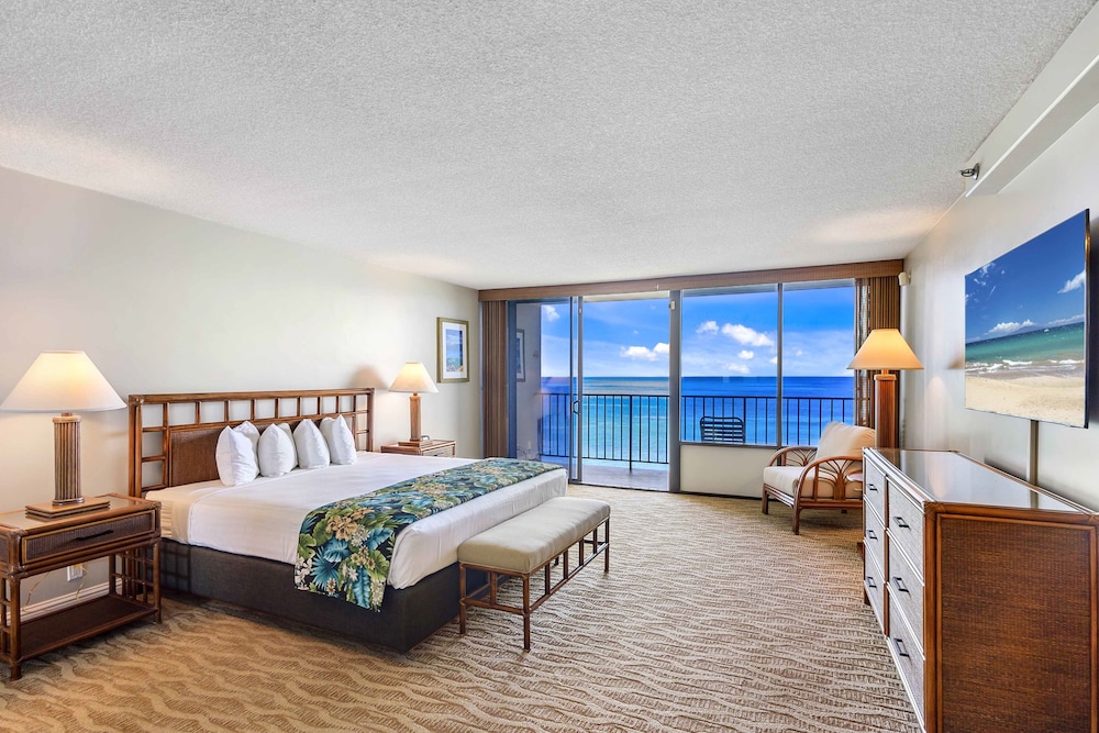 1 BEDROOM, SUITE