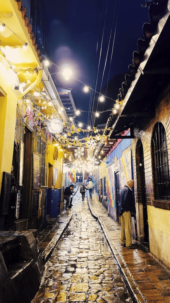 Socialtel Bogota Candelaria Colombia 43/49