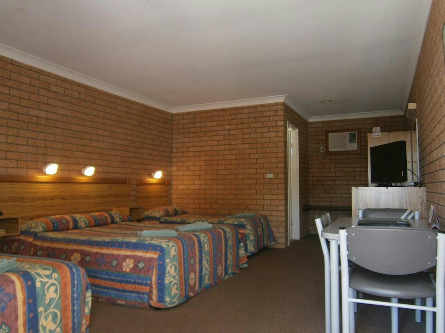 Aaron Inn Motel 5/8