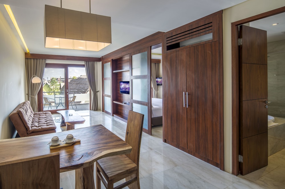 M Suite Bali 41/65